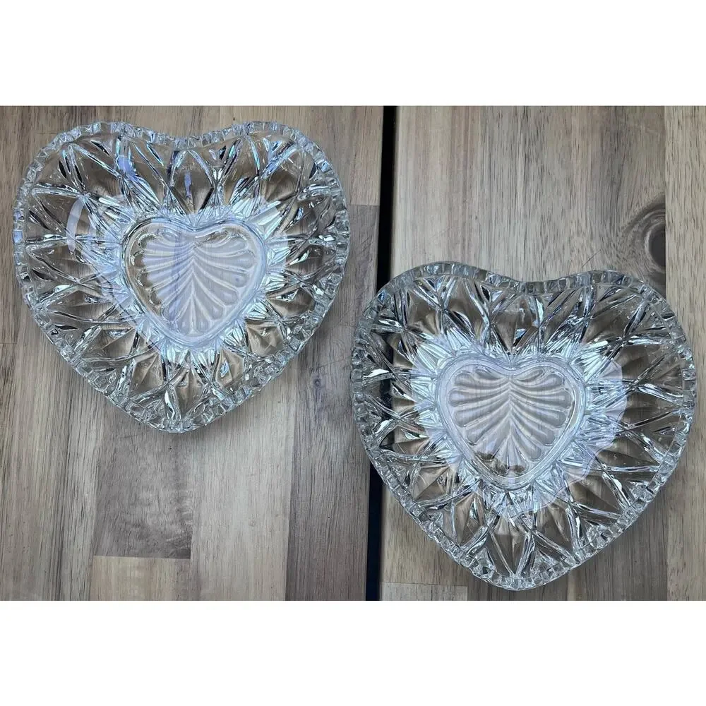 Retro Heart Shaped Jewelry Trinket Dish Clear Glass Sawtooth Edge Cottage Sweet